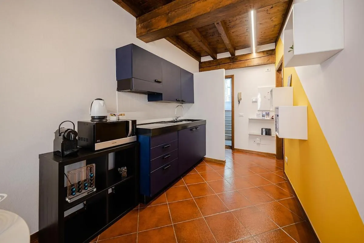 Olmo45 Apartment Brescia 0*,